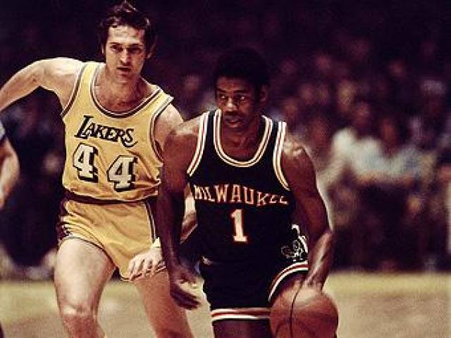 在球道中央 在球道中央